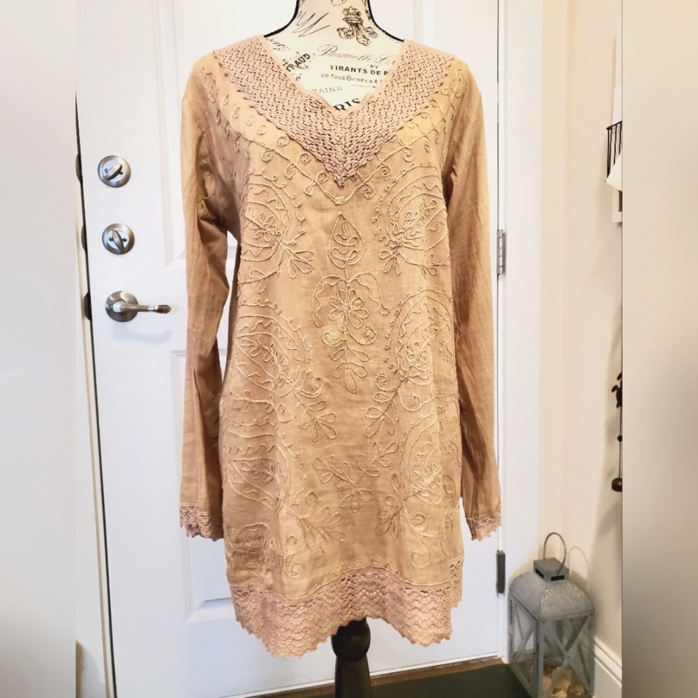 Gauzy Cotton Tunic, EUC